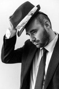 groom-bw-02